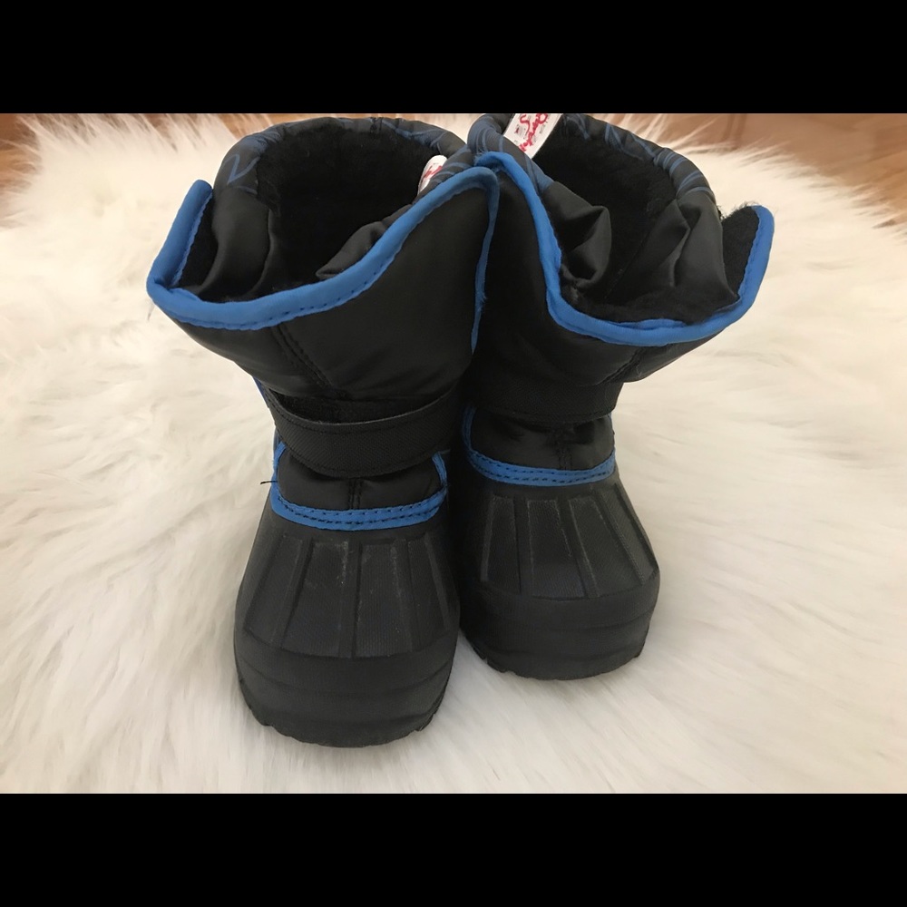 Kids snow boots